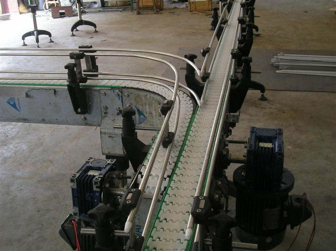 鏈板輸送機(jī)
